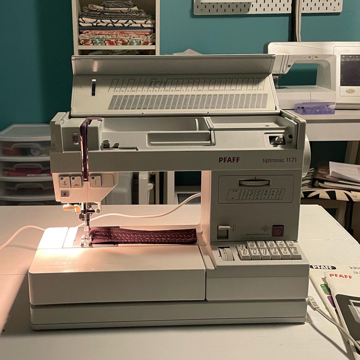 rairvin's tweet photo. Excited to get making with this “new” old Pfaff. Nothing beats the German engineering of this machine that I have found. #maker #making #makerspace #pfaffsewing #retropfaff #lovemypfaff https://t.co/mQ81r2Ng58