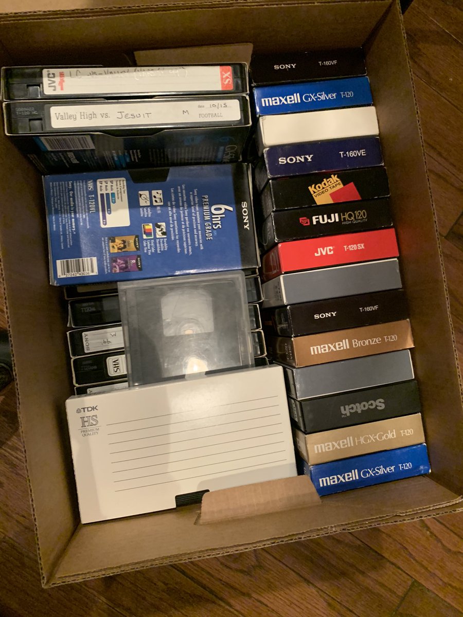 WORKZ10's tweet photo. @DaCrunch Oh you mean a box like this lol S/O @Britcoach1 the🔌 https://t.co/Ac2M6scbb2