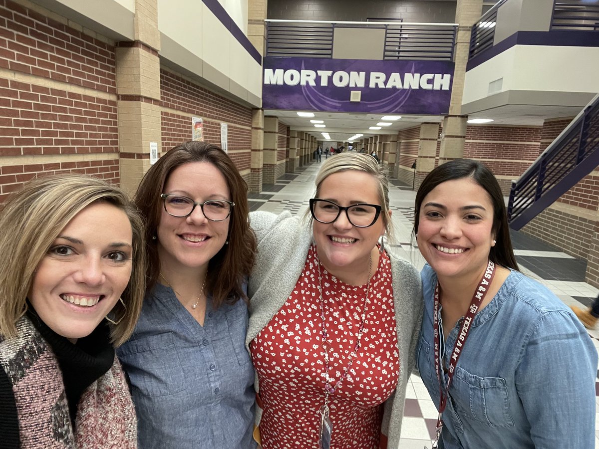 dpd81's tweet image. Our all-girl band did a lil shift over the break, and we are so happy to welcome Mary to the best school’s best IC crew! #wecute @MRHSMavericks @erbotkin @CParris87 @mchernandez10 #mavsrock #ilovemortonranch