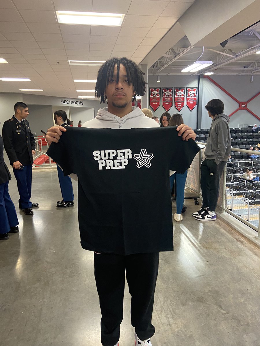 prep_super's tweet photo. 🔥 🔥 🔥 Mustang’s Keegan Bass’23 rocking 🔥 Super Prep Merch! #baller #superprep #getyouone @thekeeganbass @OKCCBSSPORTS105 https://t.co/DPeiJgZVVO