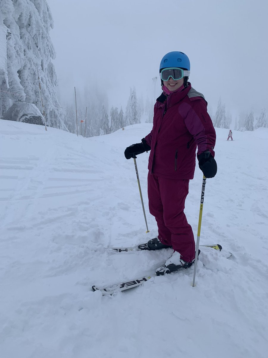blackdog's tweet photo. #DONNAMOSS: i want to learn how to ski https://t.co/o71T101C8K