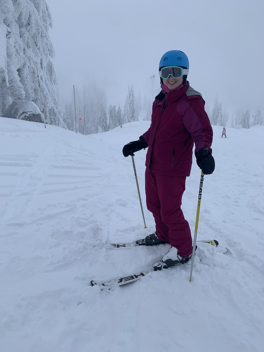 blackdog's tweet photo. #DONNAMOSS: i want to learn how to ski https://t.co/o71T101C8K