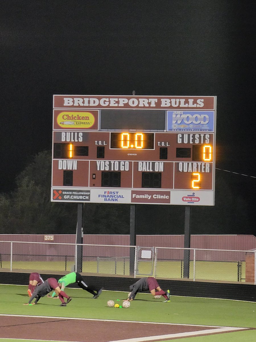 BridgeportTx's tweet photo. 1/4/2022 Varsity Soccer Games:

Sissies 1 Godley 0

Bulls 11 Godley 2 https://t.co/LY3lIyrfmZ