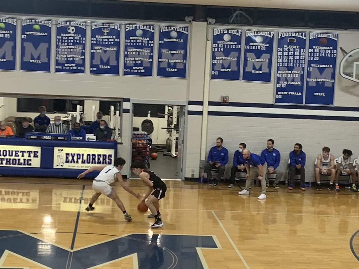 Alton Marquette 60 Hillsboro 36 - FINAL boys basketball. <a href="/Crewcrazies/">Blue Crew</a> <a href="/1071TheBigZ/">The Big Z - 107.1 FM</a> <a href="/STLhssports/">STLhighschoolsports</a> <a href="/SoWestILHSSport/">Southwestern Illinois Sports</a> <a href="/MCHSBasketball3/">MCHS Basketball</a> <a href="/GregShashack/">Greg Shashack</a>