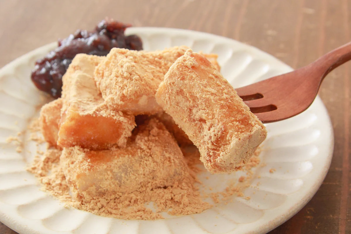 年中食べたい美味しさ？！おやつにぴったりそうな「きな粉餅」レシピ！