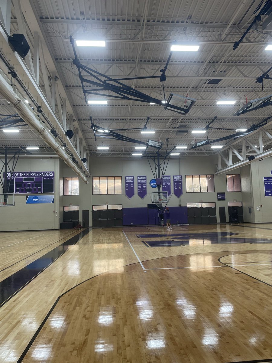 Want to give a huge thanks to the <a href="/MountUnionWbb/">Raider Women's Basketball</a> coaches <a href="/UMUCoachVenet12/">Suzy Venet</a> <a href="/CoachAbbey14/">Abbey McNeil (Bartoszewicz)</a> for the opportunity to continue my athletic and academic career!!