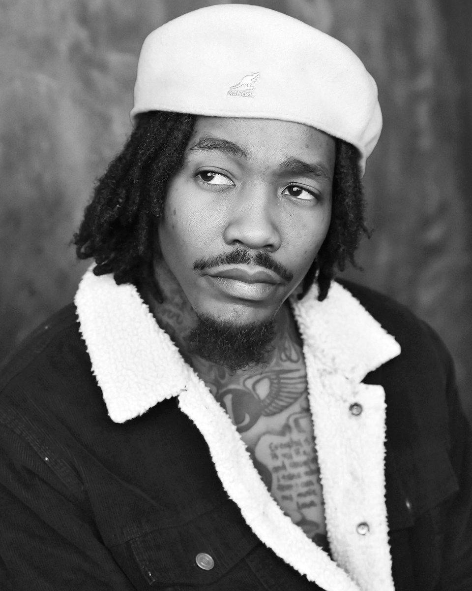 DizzyWright's tweet photo. Somebody tell @50cent I need a role on one of them TV shows. #StillMovin https://t.co/GV8HmnfDK1