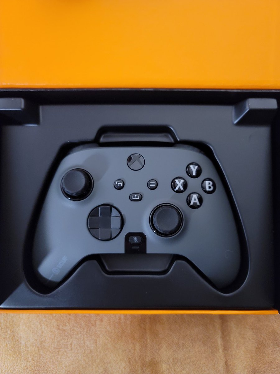 JediiRyan's tweet photo. Out with the old, in with the new.

"...a fine addition to my collection."

(2012-2022) a decade of @ScufGaming 🎮

#ScufGaming #ScufController #TeamScuf #ScufInstinctPro #InstinctPro #ScufInstinct #ScufPrestiege #ScufElite #ScufInfinity #ScufHybrid #Scuf360 #Xbox #ControllerGang https://t.co/TPkyYnoziX