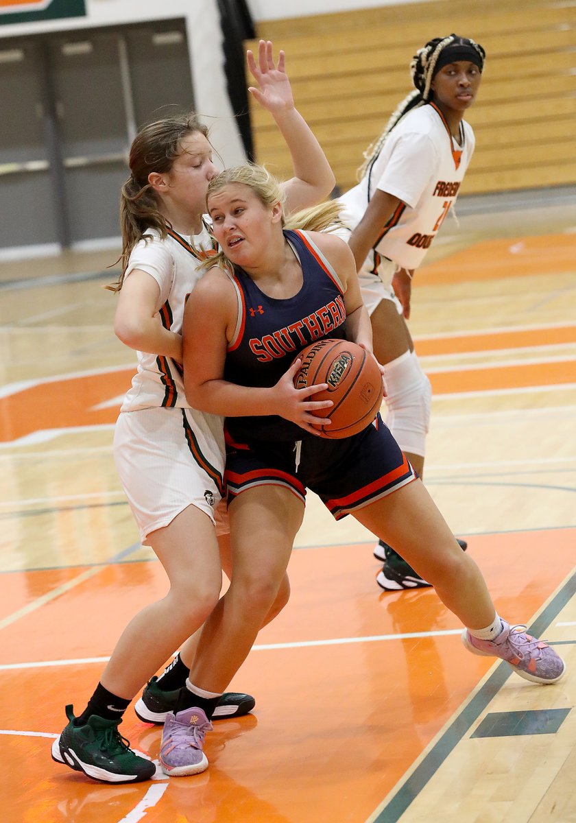 RichmondRsports's tweet photo. HGH SCHOOL GIRLS HOOPS
Final from Lexington ...
Madison Southern 52, Frederick Douglass 41
Hadley French - 20 pts
Macie Daniels - 13 pts
Morgan Flannery - 10 pts
Bella Moberly - 5 pts
Jada Carter - 3 pts
Ashlan Estep - 1 pt
Lady Eagles move to 8-5 on season
@MSHSLadyEagles https://t.co/Oc6ODmETFQ