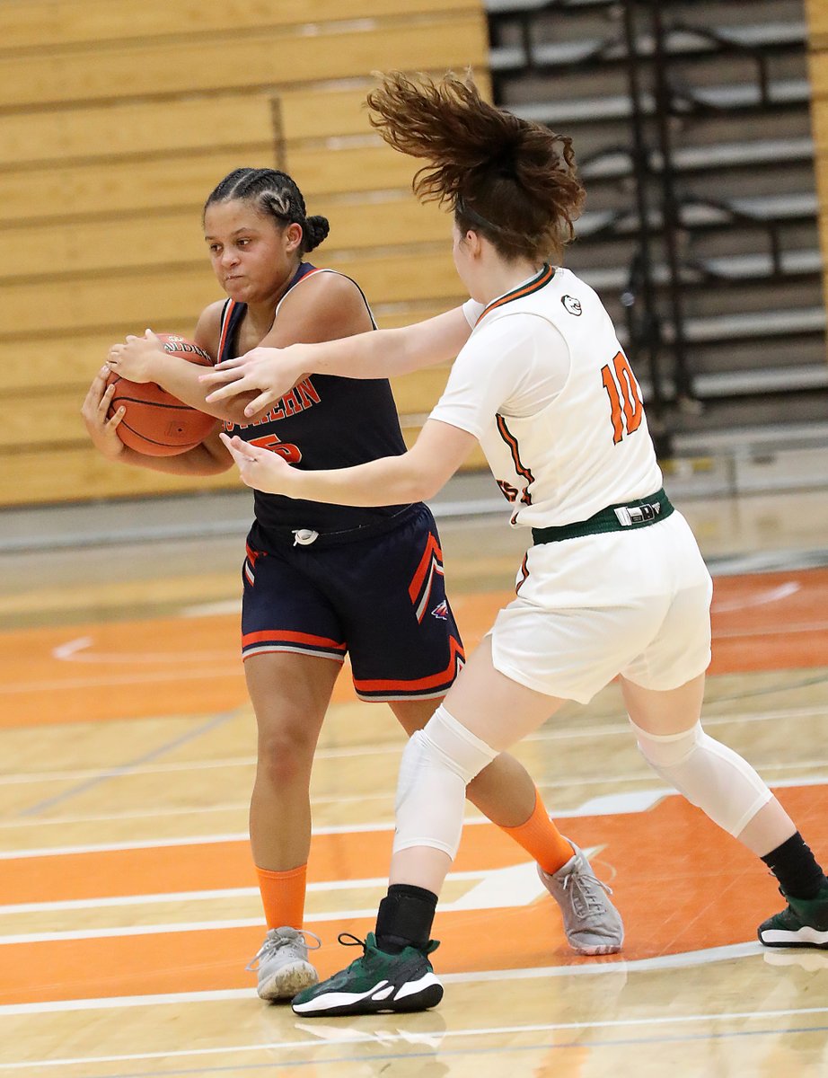 RichmondRsports's tweet photo. HGH SCHOOL GIRLS HOOPS
Final from Lexington ...
Madison Southern 52, Frederick Douglass 41
Hadley French - 20 pts
Macie Daniels - 13 pts
Morgan Flannery - 10 pts
Bella Moberly - 5 pts
Jada Carter - 3 pts
Ashlan Estep - 1 pt
Lady Eagles move to 8-5 on season
@MSHSLadyEagles https://t.co/Oc6ODmETFQ