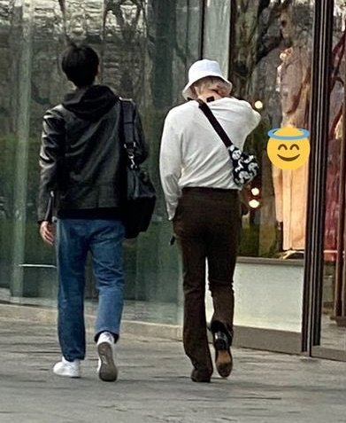 doyuniverses's tweet photo. doyu off-cam couple so true https://t.co/pE8jH5hrce