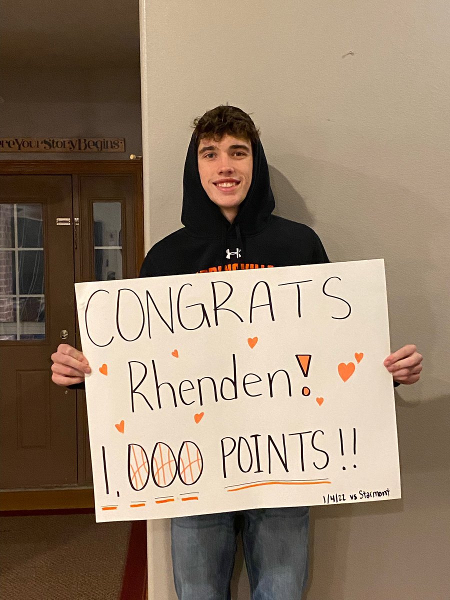 Congrats to <a href="/RhendenWagaman/">Rhenden Wagaman</a> for surpassing the 1,000 career point mark tonight in his 2nd straight 41-point night (tied his own single game school record) in victory over Starmont. Four Orioles scored in double figures. <a href="/jeje66/">Jeff Johnson</a> <a href="/JournalEureka/">Journal-Eureka</a> <a href="/tonysroe/">Tony Roe</a> <a href="/IHSAA/">IHSAA</a>