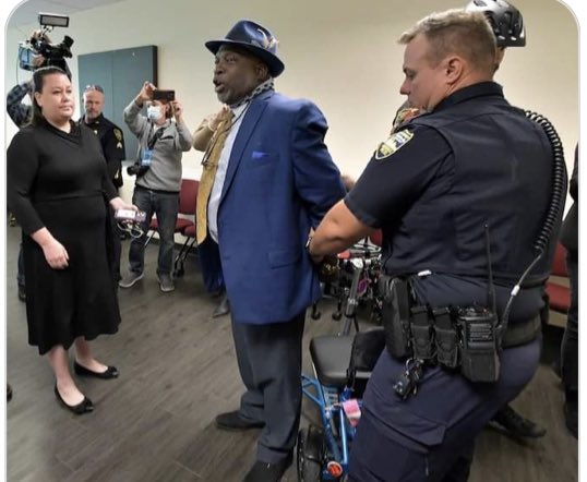 The fight for civil rights continues in Jacksonville, Florida! This is not just a moment; this is a movement.✊🏽Immense gratitude for the support today.  Stop playing politics with the pandemic. <a href="/GovRonDeSantis/">Ron DeSantis</a> put censorship &amp; cancel culture on full display. #GoodTrouble resumes