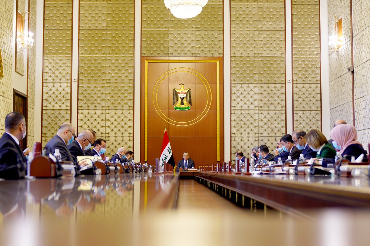 IraqiPMO's tweet photo. مجلس الوزراء يعقد جلسته الاعتيادية برئاسة رئيس مجلس الوزراء @MAKadhimi . https://t.co/kxTZN65hYG