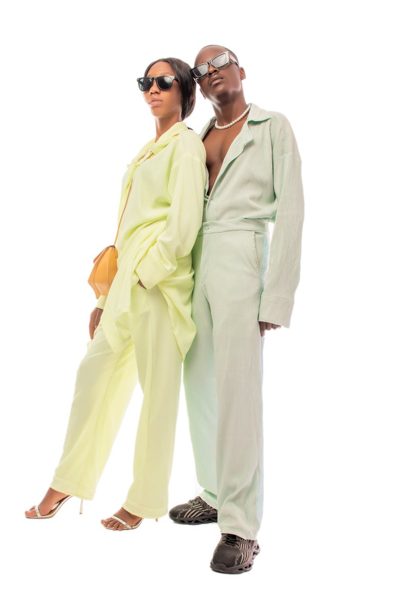 Hey you dear! 
We got new Trend 😃
Unisex as usual
From size 6-10 (female)
All sizes available for men 
 🥺 DM 🙂🙂🙂
#abujawears #abujafashion #lagosfashion #fashion #clothingbrand 
#AbujaTwitterCommunity 
Pls 🙏 RT 😃 we're cheap & affordable
