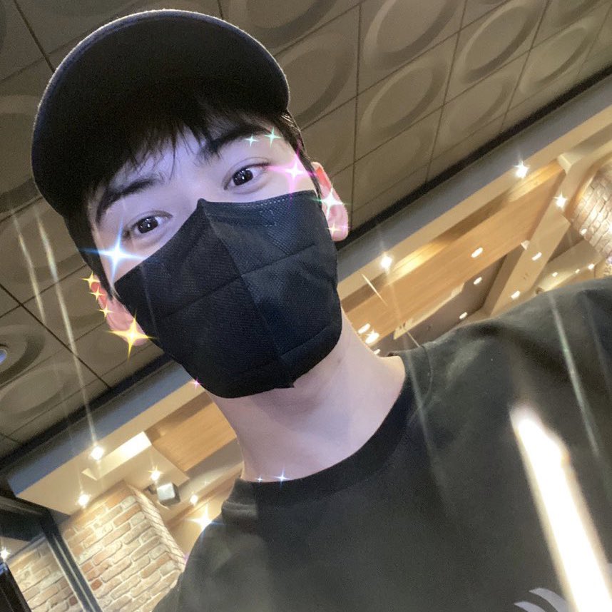 cewpics's tweet image. #차은우 #CHAEUNWOO
