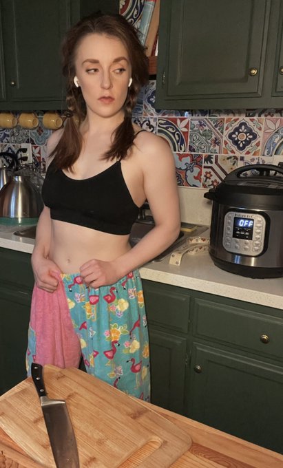 2 pic. Working on a little kitchen segment for my Onlyfans, and I was gonna call it “Cooking with Kate