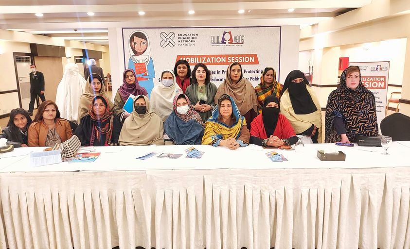 BlueVeinsPak's tweet photo. Girls and women have an equal right to a quality education and learning throughout all phases of their lives. Women Councilors can play a significant role in promoting girls secondary education, increase enrollment and decrease drop out.
#PECN #BlueVeins #localgovernment https://t.co/A0YHuKzlt9