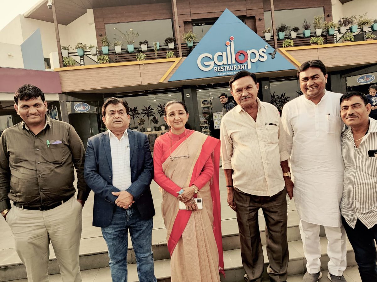 ABMERBjp's tweet photo. ડૉ. ભારતીબેન શિયાળ 
સાંસદ ભાવનગર બોટાદ.
રાષ્ટિય ઉપાધ્યક્ષ ભારતીય જનતા પાર્ટી. સાથે તળાજા ભાવનગર જિલ્લાના કોળી સમાજ આગેવાનો સાથે ગાંધીનગર @CRPaatil સાહેબ ની મુલાકતે. @MPDrBDShyal @BJP4Gujarat @BJP4India @bjpforbhavnagar @Talaja_100 @BJP4OBCMorcho https://t.co/xLglocqdbh