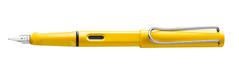 valzhangluvbot's tweet photo. ✒️ magnus - lamy safari yellow. it's not fancy or complex, and it probably won't impress you at first glance, but it's reliable and always comes through for you. i chose yellow because it's magnus. https://t.co/lDqhEJoLv3