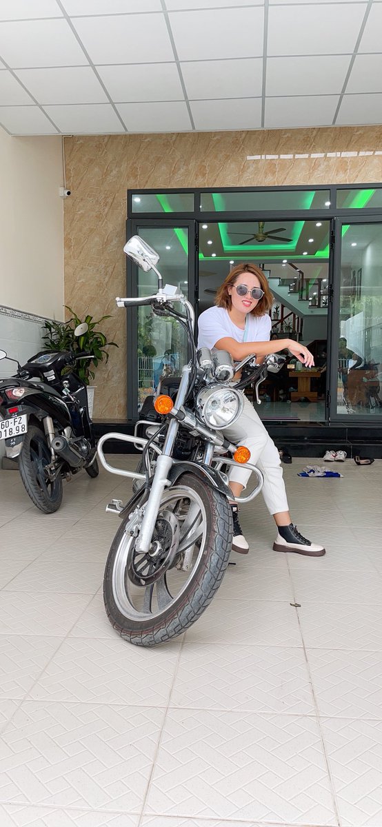 Ran19110's tweet photo. Cá lội ngược dòng cá mới sống, người vượt nghịch cảnh mới thành công- 頑張れ https://t.co/l6UNxsjTDd