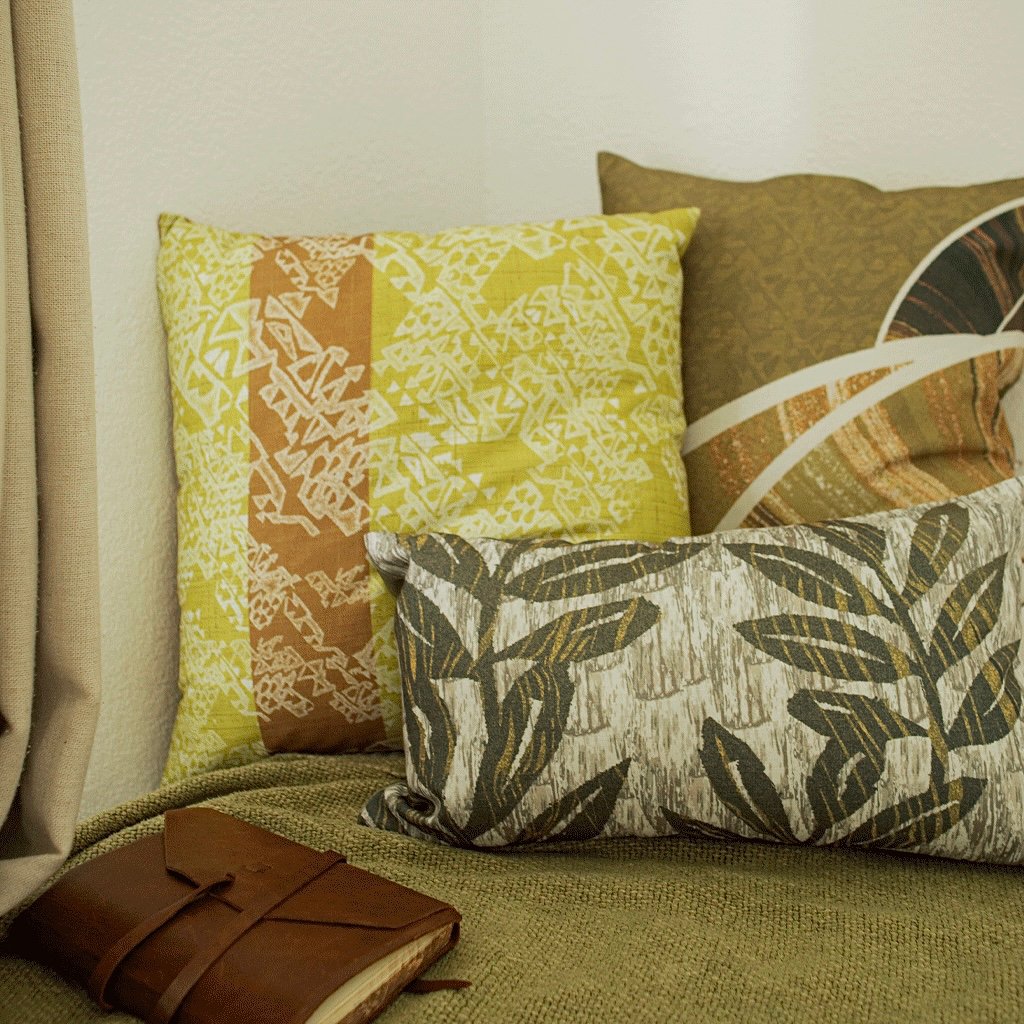 NohoHome's tweet photo. Chartreuse. Rust. Olive. Start a conversation and ground your room with an earth toned color palette inspired by the flora and fauna of our imperiled Hawaiian snails!
#StyleWithAloha https://t.co/GMuBKtS4PJ