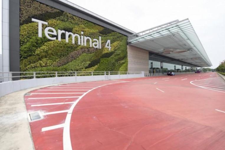 Man choked woman till she was unconscious to smell her feet, satisfy his fetish bit.ly/3G0wX8u