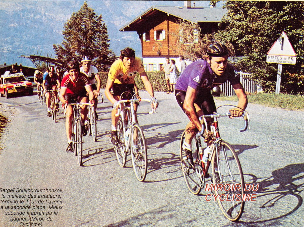 Miroir2Cyclisme's tweet photo. L'un est amateur, l'autre professionnel. Tous 2 occupent les 2 premières places du Tour de l'Avenir 1981.
Sergei Sukhoruchenkov 🇷🇺 & Pascal Simon 🇫🇷
#TourdelAvenir #TDA1981 #cyclisme #cycling #ciclismo https://t.co/SbzUflr2Zw