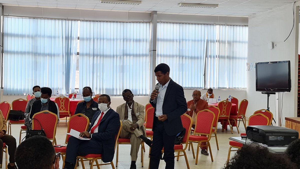#nEs ... new Ethiopian school design charette was addressed by the renowned <a href="/HaileGebr/">Haile Gebrselassie</a> . The charette aims at reimagining &amp; reconfiguring the school system in #Ethiopia. 
Charette was jointly organized by <a href="/fdremoe/">Ministry of Education Ethiopia</a> &amp; <a href="/EthioArchitect/">Association of Ethiopian Architects (AEA)</a> .
