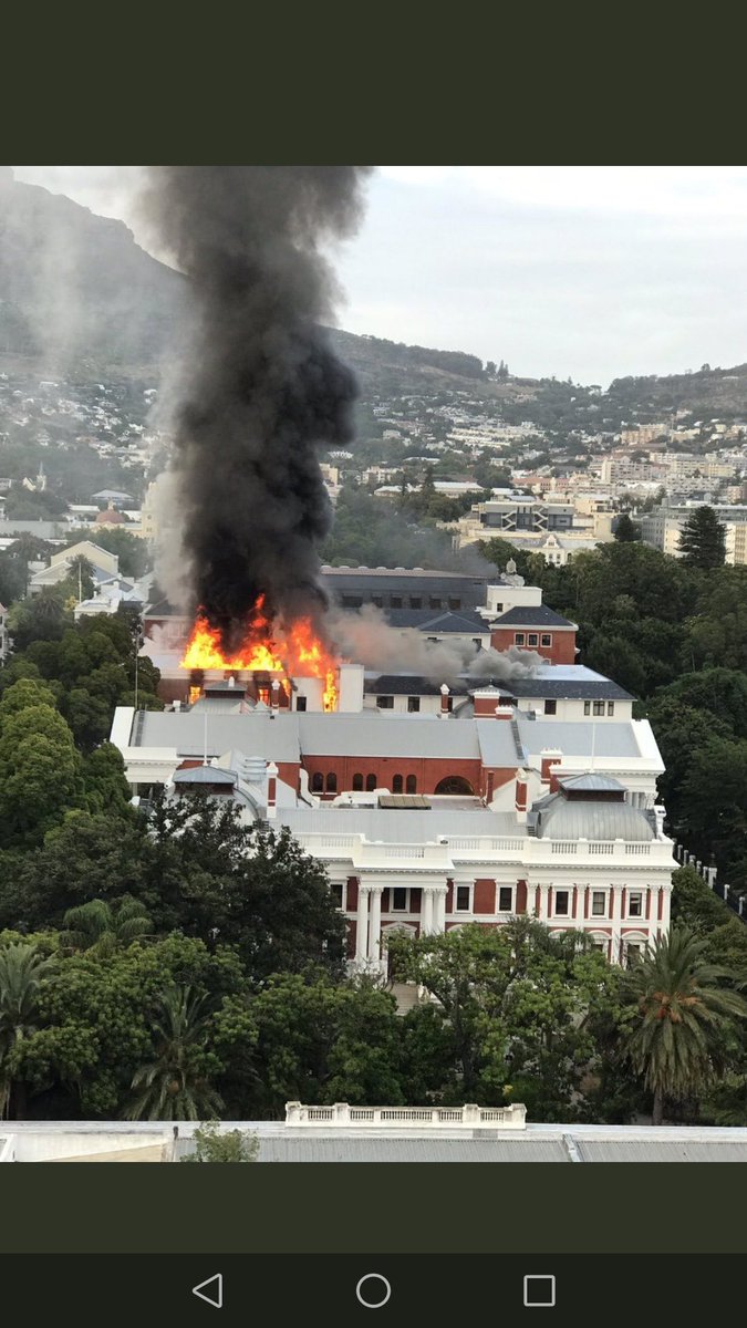 Be sure to tune into #abaledata with <a href="/kundaiCan/">Kundai Shamuyarira</a> &amp; <a href="/TabokaNleya2/">TABOKA NLEYA (MANDAZI QUEEN)🇿🇼🌍</a> at 11:05 am as they discuss all things trending on the socials

Featured stories include:

21 one year old dies in Matebeleland North after drinking aloe vera concotion

S. A #ParliamentFire

#BeyondTheSky
#Esabantu