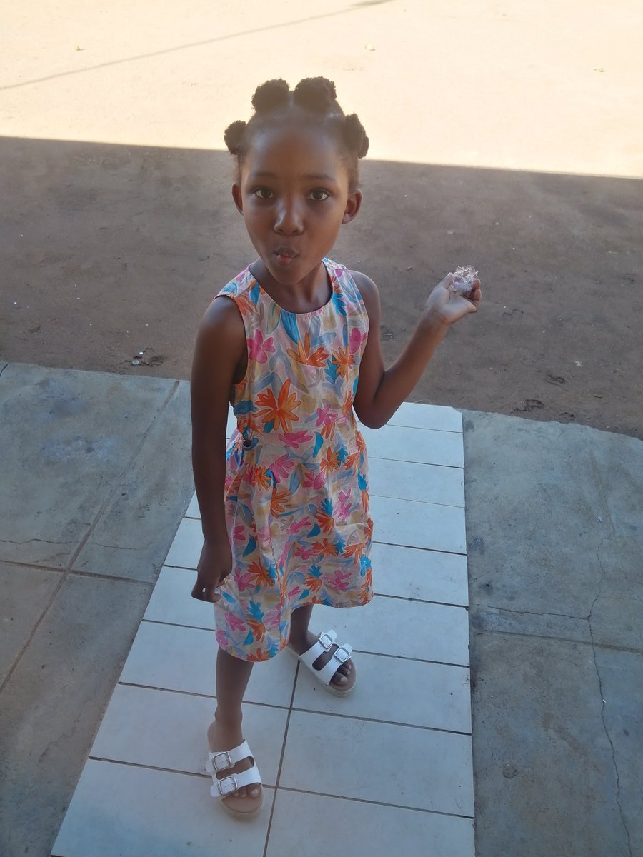 DimakatsoS05's tweet photo. Definitely putting my baby girl dreams on the forefront , I want to create a better future for her so when I am not able to, she can still pursue her Dreams & live a comfortable life 📚📖😊 @bp_SouthAfrica
#ThebpDreamMachine https://t.co/9aJQvwCzqt