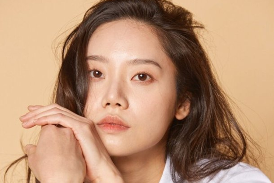 soompi's tweet photo. “#Snowdrop” Actress #KimMiSoo Passes Away
https://t.co/Cex3YMY9KG https://t.co/XD7zx43VaC