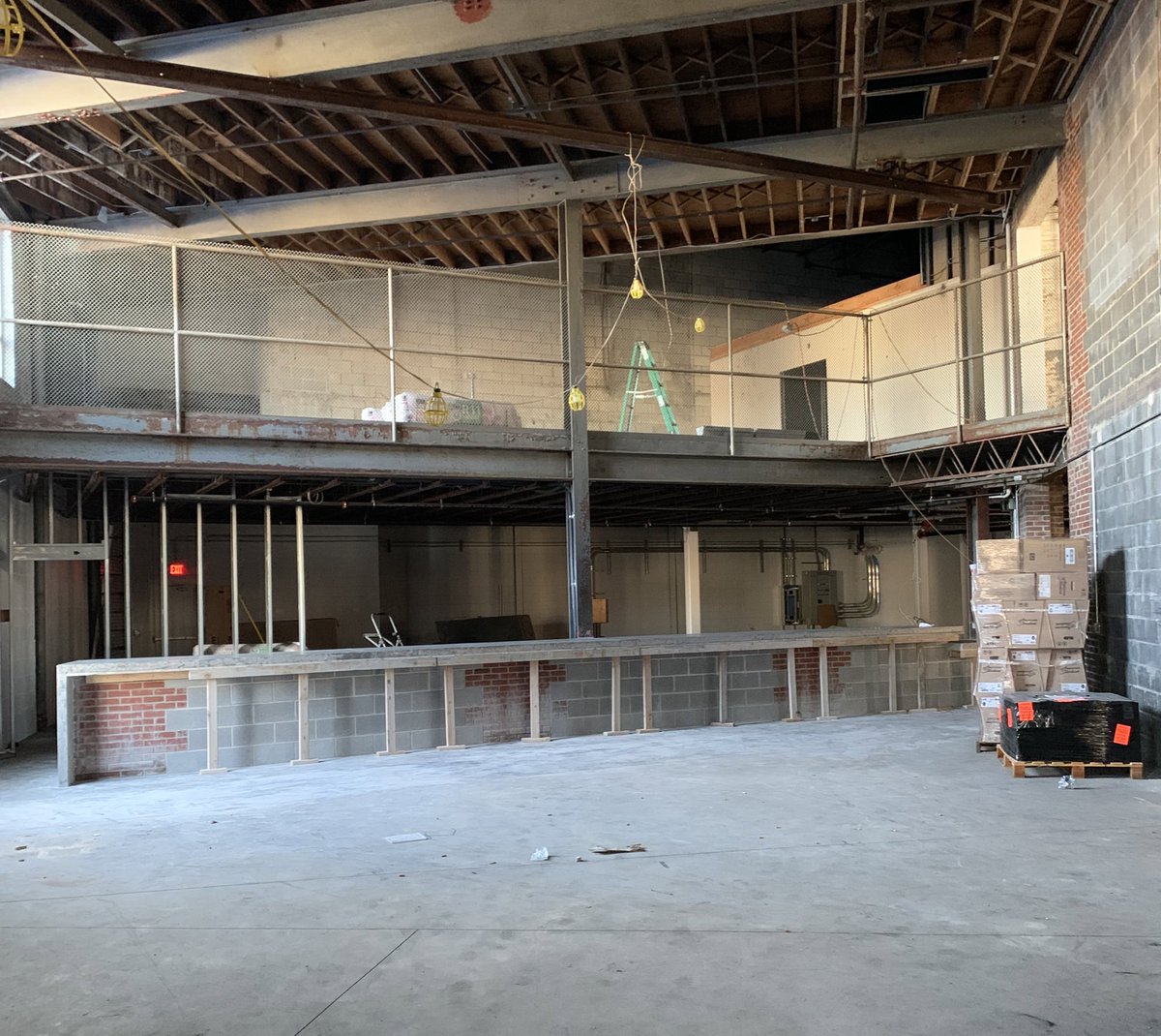 Progress over at 21 Locks Brewing in Morrisville, PA 🍻 Soon beers will be flowing over this bar! #HRABuilds #21LocksBrewing #CraftBeer