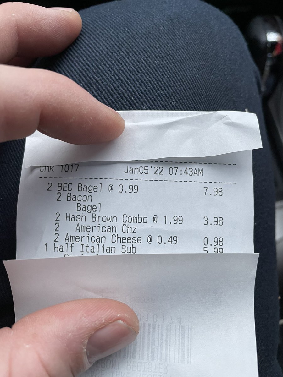 Jay_Gee_85's tweet photo. Come on @getgo, no eggs on the bagel and no hash browns 🤦🏼‍♂️🤦🏼‍♂️🤦🏼‍♂️ https://t.co/is9JthfFKQ