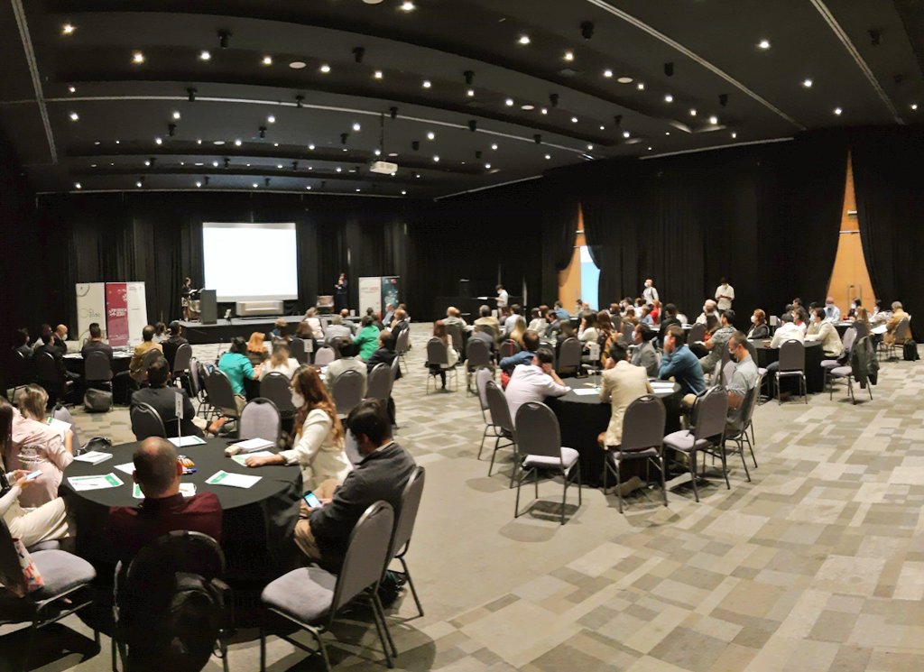 _MarioRivas's tweet image. La Dra. Gladys Vidal de la UdeC/ @crhiam expone sobre puntos clave en temas de reutilización de agua de uso industrial, en evento de #EconomiaCircular #Ciencia2030 @Corfo.

Una economía más sostenible es posible 🌱