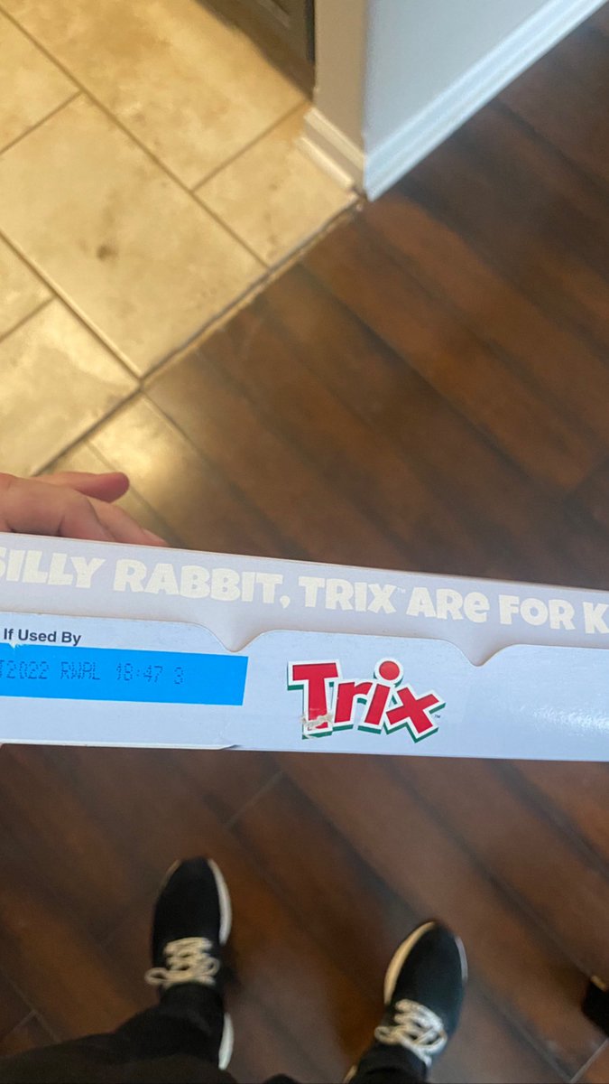 just_tinkering's tweet photo. @KITH @KithTreats order two items and both boxes came in trashed. Can’t be collectibles like this. I want a refund or replacements. https://t.co/iM2T9uME2p