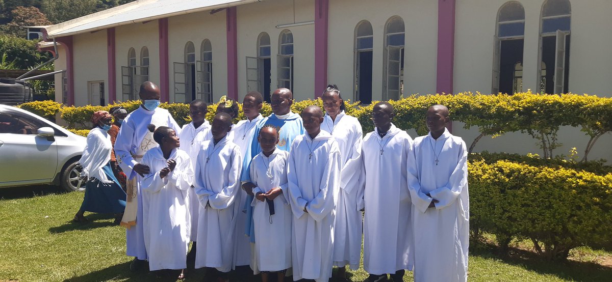 framoken's tweet photo. I celebrated receiving 11 young men and women to offer service at the Altar. Congratulations for your self discipline and sacrifice. https://t.co/CAo9jRNm0Z