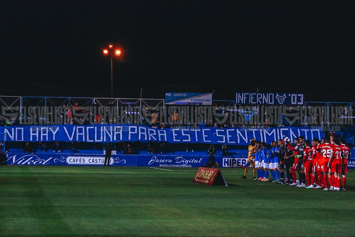 WarBotLinares's tweet photo. @Linares_Dptvo le ha hecho un test de antígenos a @FCBarcelona_es y ha muerto.
@Linares_Dptvo es el ganador del War Bot futbolero.
VAMOS LINARES!! https://t.co/1vbqwvrORk