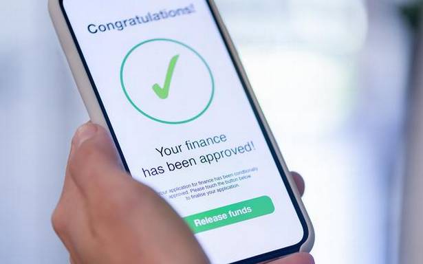 IslamFinance's tweet image. Digital loan sharks face crackdown as complaints mount - BusinessLine dlvr.it/SGYhSp #Digitallendingapps #highinterest