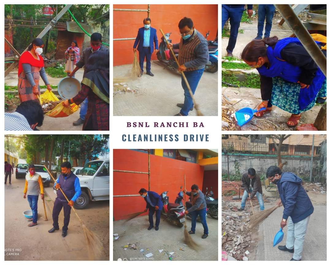 BsnlRanchi's tweet photo. #SwachhOffice
Cleanliness Drive at BSNL Main Telephone Exchange Campus Ranchi under BSNL Ranchi BA of Jharkhand Telecom Circle during Swachhata Pakhwada.
@CGMBSNLJKD
@BSNL_JKD https://t.co/RFsJU0gmEq