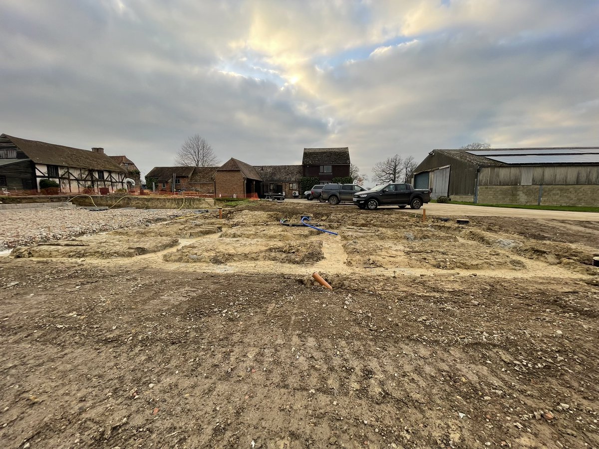 OmurcaLtd's tweet photo. Footings poured just before Christmas and retaining walls started at our new project. we are proud to have won this oak frame, exposed beams and stone facade new build. This project has a tennis court and external landscaping. #oakframe #newbuild #newbuildhomes #construction https://t.co/SnA3rhg1SW