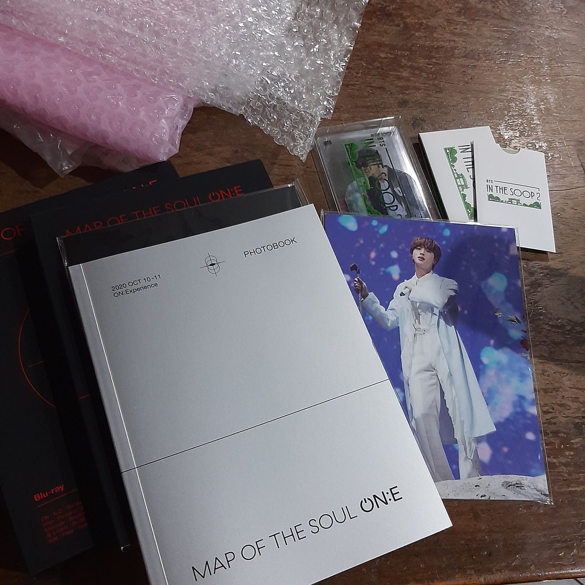 fandomies_ph's tweet photo. [#fandomies_updates]

MOTS BR and IN THE SOOP S2 photocards are now here at my address ❣ I will dm the item condition tonight plus the shipping form 🤗 https://t.co/aqVac6KB9K