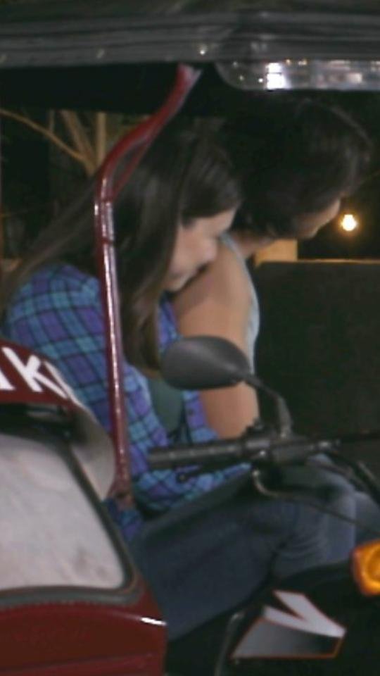 amazinglychao's tweet photo. happy anniv #KYRU famdom! kahit di na naman tayo batiin...magkasya nalang tayo sa kiss sa balikat na ito https://t.co/L6B7kM1YdO