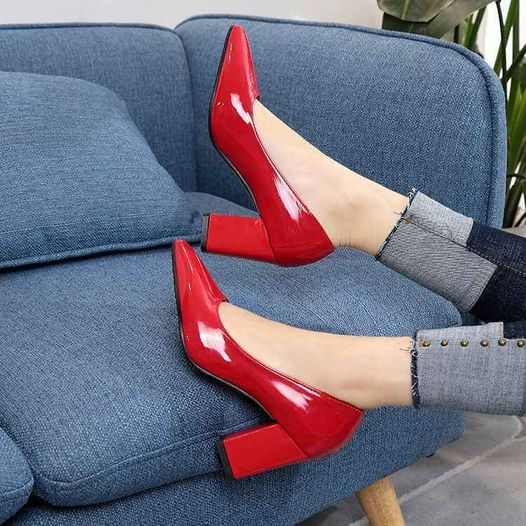 Emmaculateemb's tweet photo. Ladies Mali kali ya hii mwaka ni hii
Ngara waseme ukupiga sherehe
Size 37-43
Call or Whatsapp 0790601701
#GuardianAngel 
#LetKFC
#Eldoret
#WomenforRuto
#EstherMusila
@Guardian angalau ungebuiya @estherMusila hii Mali Safi. https://t.co/1LGI5Nn2gI