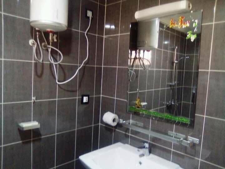 debbobohdo's tweet photo. Petits thread sur les hôtels de la can à Garoua 😩? 

#1 shalom city / delagation caf ,arbitres https://t.co/esroMd2lIX