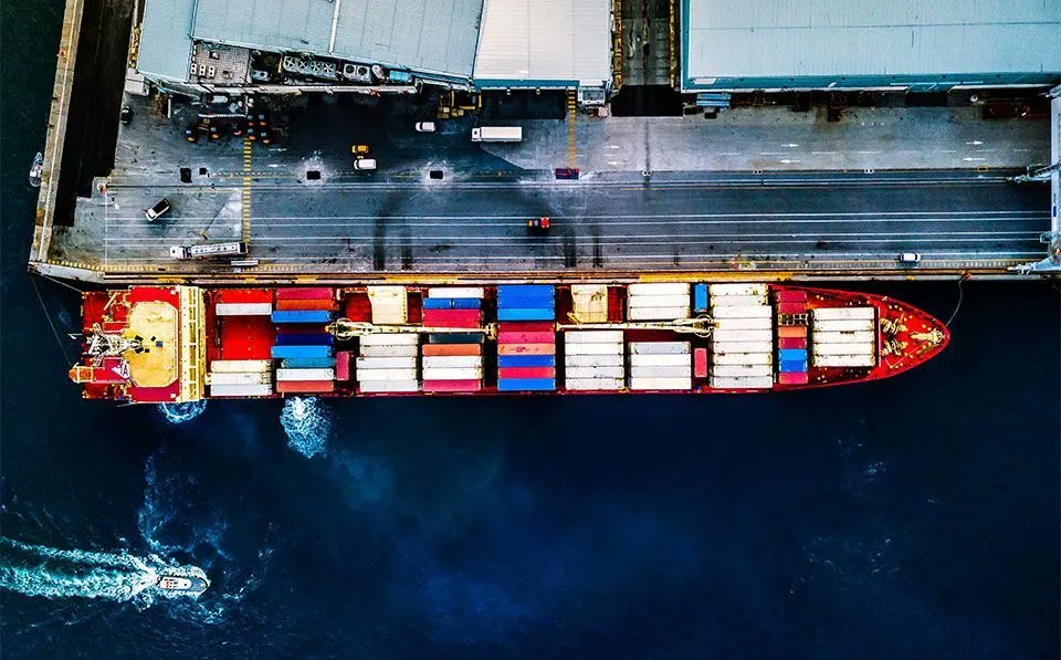 🛳 Future Shipping tweet media