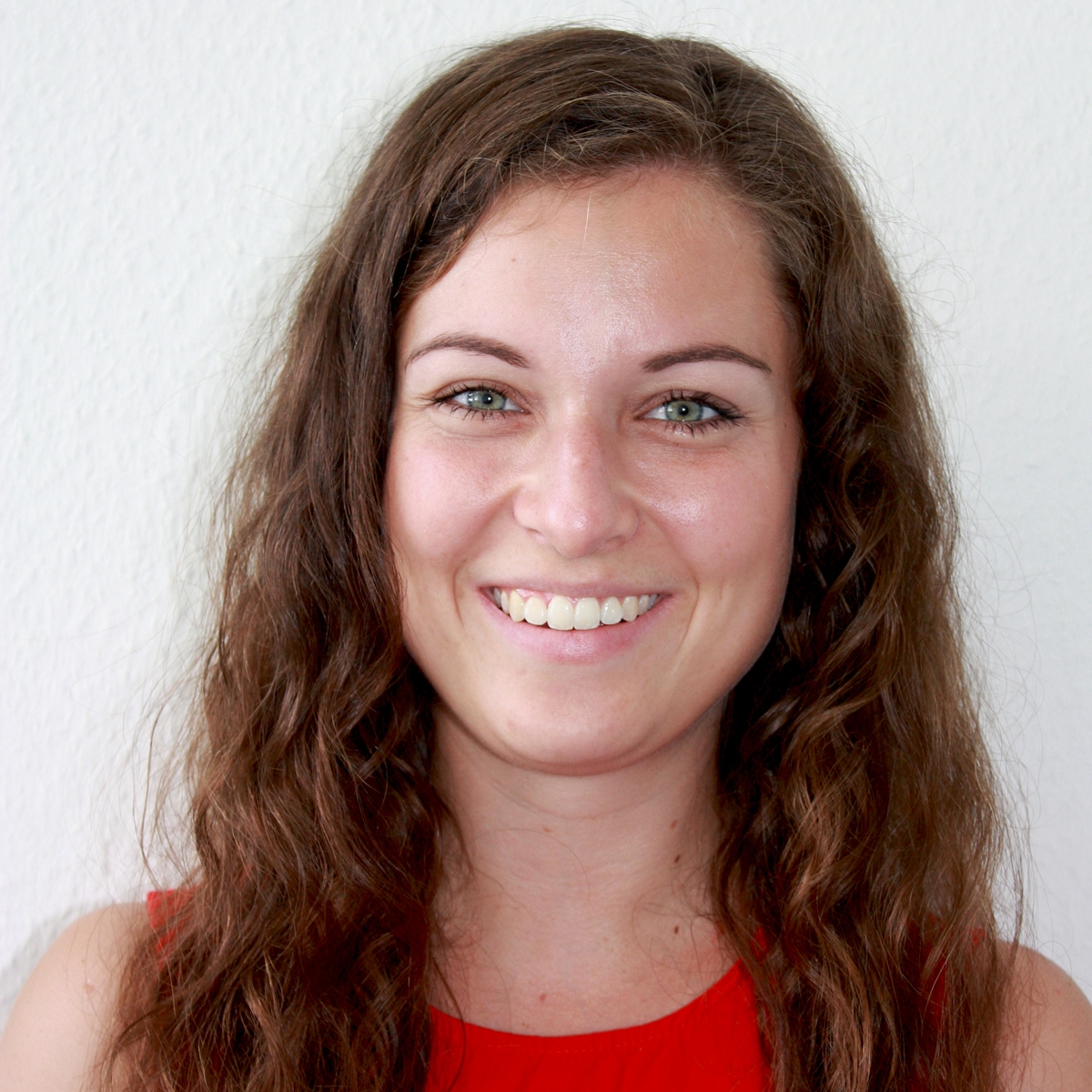 gesistraining's tweet photo. What a great start to 2022: We are delighted to welcome not one but TWO🤩 wonderful new colleagues!
Verena Kunz (@anerevznuk) supports us as scientific coordinator focusing on computational social science and Jackie Schüller joins as administrative coordinator in Cologne. 🥳🥳🥳 https://t.co/VNbVc0cpXp