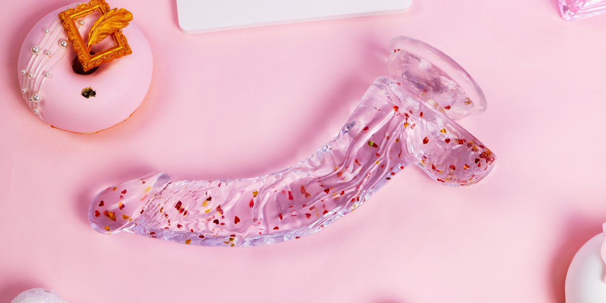 LETOOR_official's tweet photo. RT &amp; DM @LETOOR_official  to get one for free!🥰
PS: send dms with dildo picture~😜

#Dildos  #AmazonPrime #reviewer #freebies https://t.co/8iQvkxsF5t