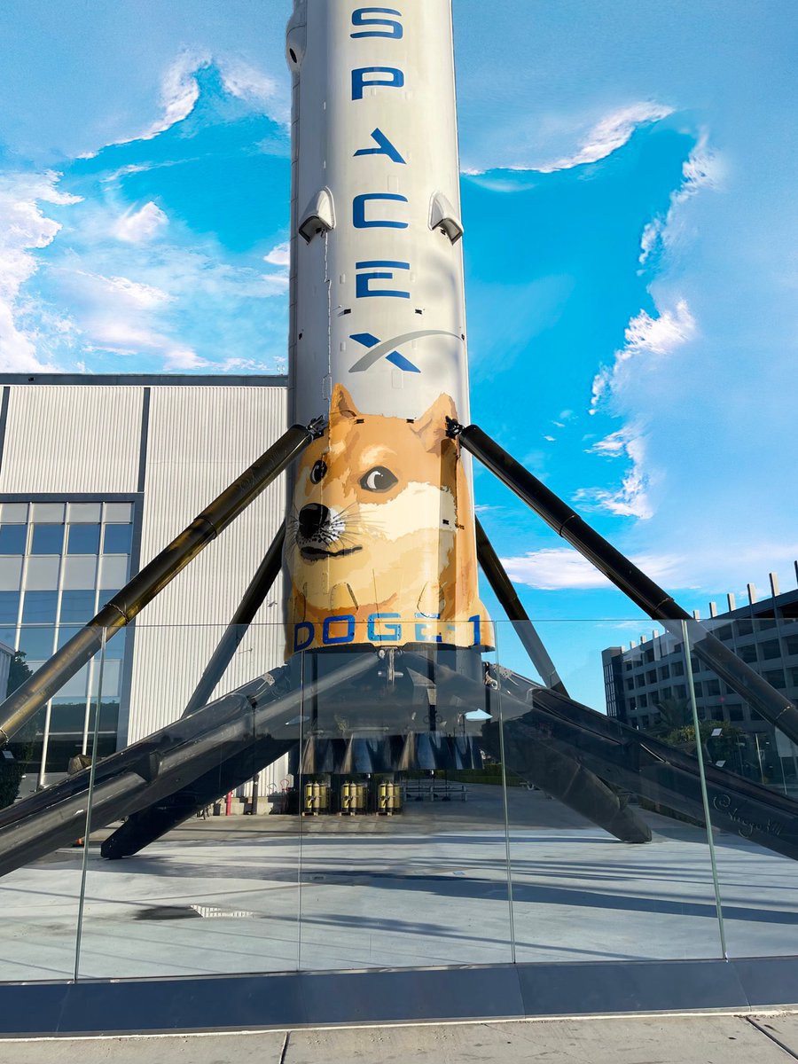4 #Dogecoin milestones I look forward to this year: 

1. Doge-1 space mission with <a href="/SpaceX/">SpaceX</a> 

2. <a href="/Tesla/">Tesla</a> accepting $Doge for merchandise 

3. Dogecoin-Ethereum bridge 

4. <a href="/RobinhoodApp/">Robinhood</a> releasing $Doge wallets