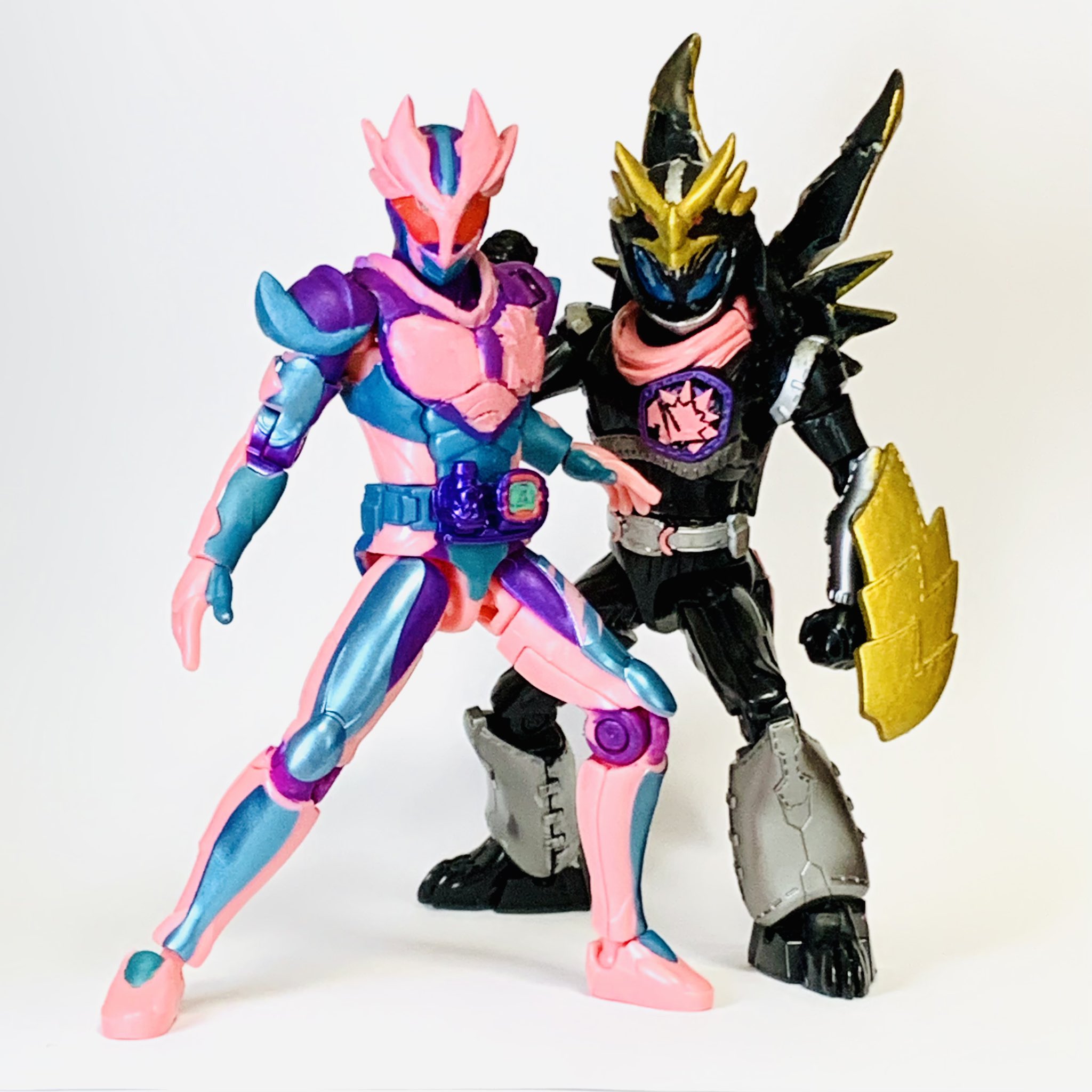 最旬トレンドパンツ 仮面ライダーリバイス DXゴールドスピノバイ